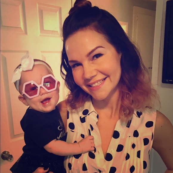 Meet your Posher, Mindy - Picture 1 of 4